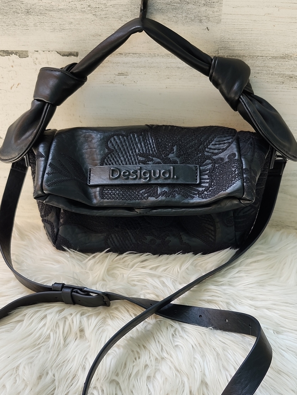 DESIGUAL FLORAL EMBROIDERED FOLD-OVER BLACK CROSSBODY BAG